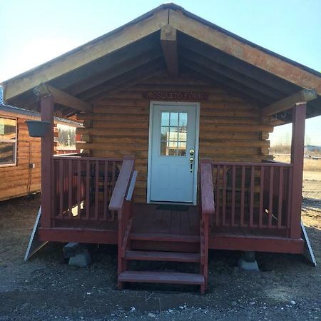 Alaska Log Cabins On The Pond Clear Creek Park Exterior foto